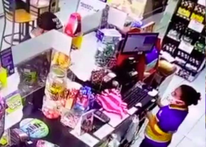 Robo armado en Súper Express de Managua