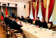 Inicia negociaciones entre Rusia y Ucrania en Bielorrusia