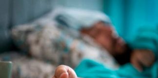Siete muertos y decenas envenenados por beber 'líquido de batería’ en Rusia
