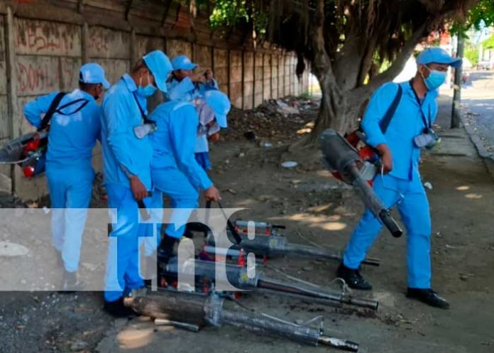 Jornada de fumigación del MINSA en barrios de Managua
