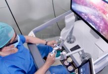 ¿Te atreverías? España realiza la primera cirugía con un nuevo robot España realiza la primera cirugía con un nuevo robot ¿Te atreverías?