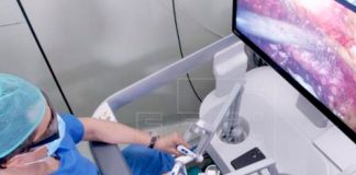 España realiza la primera cirugía con un nuevo robot ¿Te atreverías?