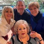 Vidente asegura que familia de Silvia Pinal corre peligro