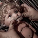 Secuestran a niña de 5 años, la violan y sus papás la matan en Siria Secuestran a niña de 5 años, la violan y sus papás la matan en Siria