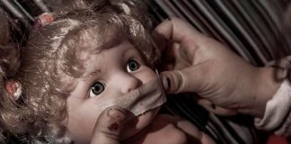 Secuestran a niña de 5 años, la violan y sus papás la matan en Siria