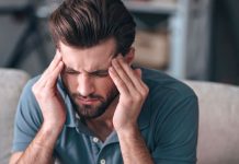 Vivió con dolor de cabeza durante 20 años y descubrieron algo insólito Vivió con dolor de cabeza durante 20 años y descubrieron algo ¡increíble!