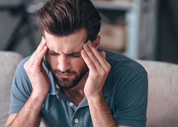 Vivió con dolor de cabeza durante 20 años y descubrieron algo ¡increíble!