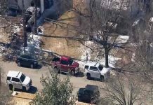 EE.UU: Un hombre mató a su familia y se disparó cuando llegó la Policía EE.UU: Un hombre mató a su familia y se disparó cuando llegó la Policía