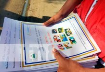 «Ahora soy dueño de mi propiedad», familias reciben títulos en Managua Entrega de títulos en Managua