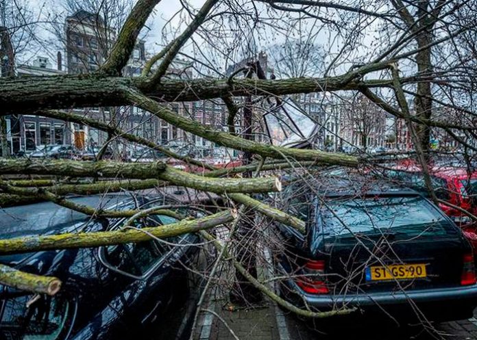 tormenta1 Tormenta Franklin, la tercera en azotar y causar daños en Países Bajos