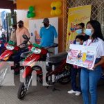 Lotería Nacional premia a felices ganadores de la raspadita Lotería Nacional premia a felices ganadores de la raspadita