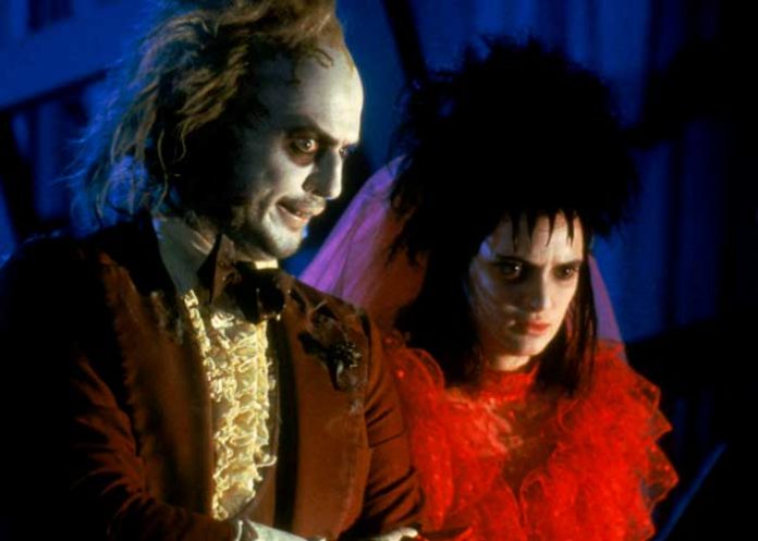 1 Michael Keaton y Winona Ryder en la secuela