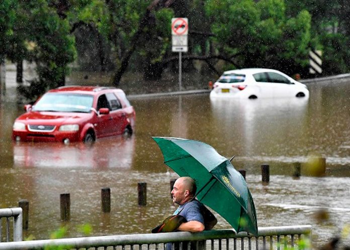 1 Inundación en Australia provoca evacuaciones y lista de muertos aumenta