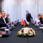 Cancilleres de Rusia y Ucrania conversan en Turquía para evaluar situación Cancilleres de Rusia y Ucrania conversan en Turquía para evaluar situación