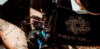 Viral por resultado desastroso durante un tatuaje