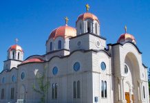 Iglesia catolica de Rusia es atacada por vándalos en Canadá.