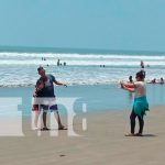 Veraneantes se anticipan a Semana Santa y visitan Pochomil Visita de ciudadanos en Pochomil