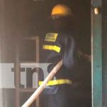 Jalapa: Vivienda casi queda reducida a ceniza por un cortocircuito Jalapa: Vivienda casi queda reducida a ceniza por un cortocircuito