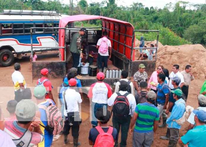 Bonanza: Entregan materiales de construccion para escuelas de comunidades indígenas