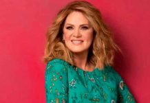¡Sin maquillaje y en bikini! Erika Buenfil arrasa en las redes a sus 58 años Erika Buenfil arrasa en las redes a sus 58 años