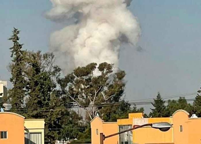 Taller de pirotecnia en Tultepec explota y deja al menos dos lesionados