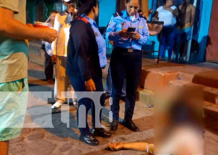 Hombre cae desde un segundo piso de un hospedaje en Río San Juan