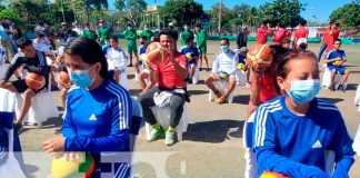 Consejos de deportes de Nicaragua reciben materiales deportivos