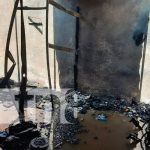 Supuesto cortocircuito provoca incendio en Managua Incendio en Managua