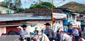 Realizan hípica en honor a la mujer, en Boaco