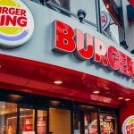 Empleada de buguer king dispara a cliente que le lanzó mayonesa en Florida Empleada de buguer king dispara a cliente que le lanzó mayonesa en Florida