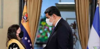 Embajadora de Nicaragua en Venezuela recibe condecoración
