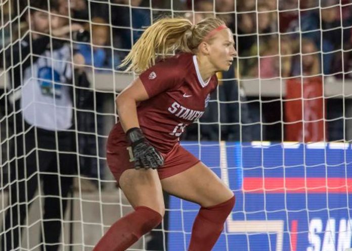 Encuentran muerta en su habitación a gran promesa del fútbol femenil