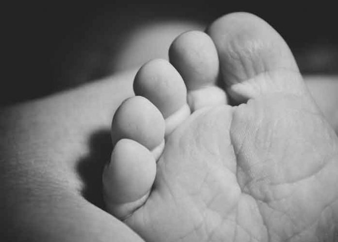 Bebé abandonado en Colombia