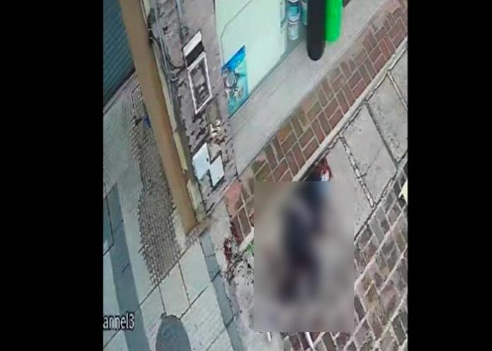 abuelita-y-ladron- Argentina: Abuelita baleada por ladrón en plena calle