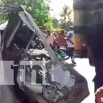Aparatoso choque entre microbús y autobus en Ctra. Nueva a León Accidente de tránsito en la Carretera Nueva a León