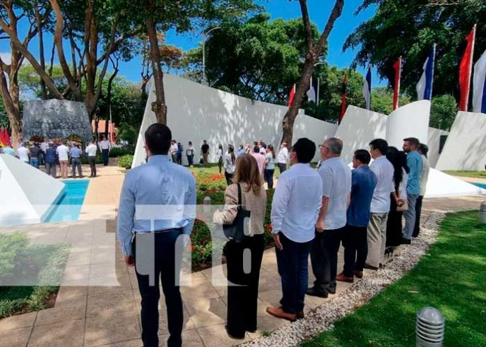 Conmemoración del Día del Mar en Bolivia, desde Managua