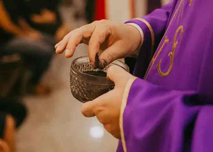 cenizas- ¿Cómo se obtienen las cenizas del Miércoles de Ceniza?