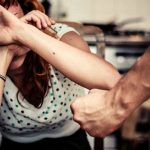 ¡Salvaje! De un mordisco le arrancó la oreja a su mujer en Colombia ¡Salvaje! De un mordisco le arrancó la oreja a su mujer en Colombia