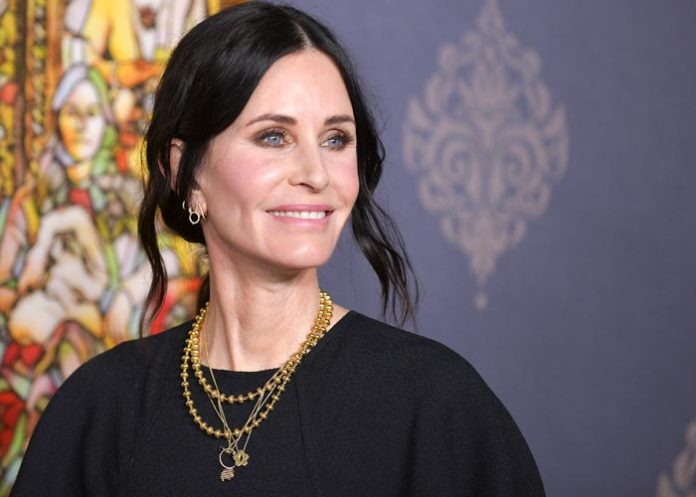 Courteney Cox se arrepiente de los retoques estéticos que se hizo