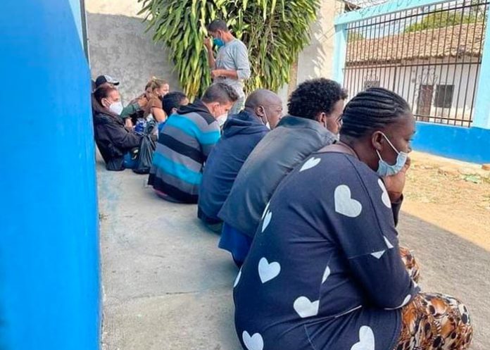 Honduras detiene a 241 migrantes y nueve traficantes de personas