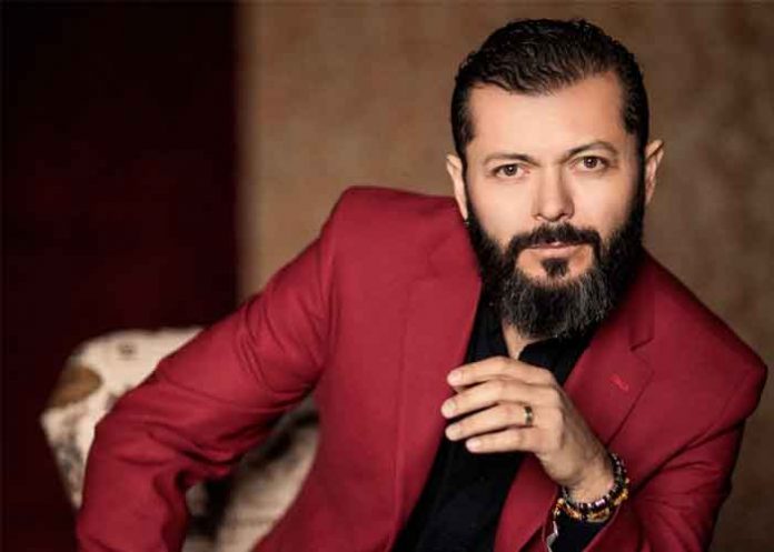 Cantante mexicano Edgar Oceransky desmiente acoso a menores