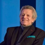 ¡Ya salió del hospital Frankie Rivers! César Bono, actor de "Vecinos"