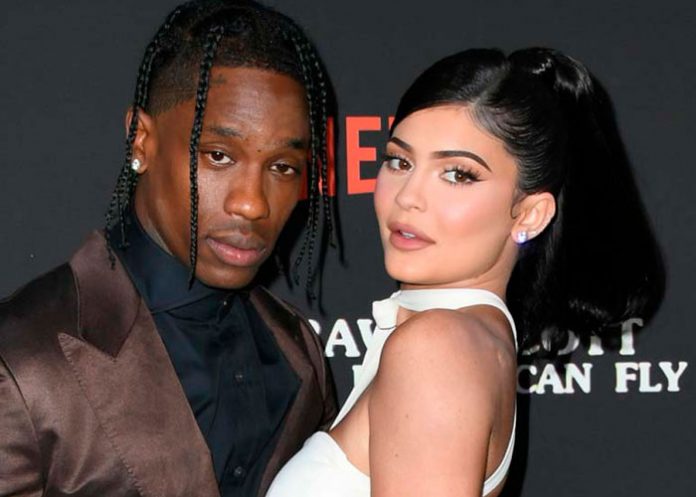 ¡Arrepentida Kylie Jenner le cambia el nombre a su bebé