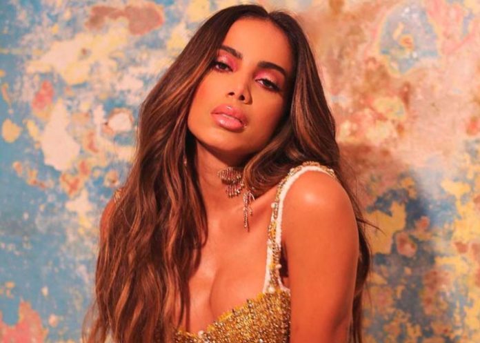 Anitta arrasa las redes con sensual reto ‘Envolver’ ¿Ya hiciste el tuyo?