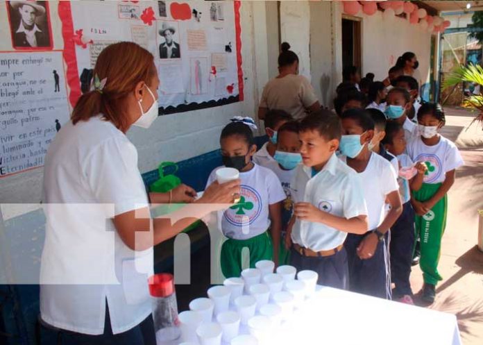 Aplicación del flúor para la salud bucal en Bluefields