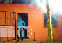 Barrio Nueva Nicaragua, Managua, en jornada de eliminación del zancudo Fumigación en el barrio Nueva Nicaragua, Managua