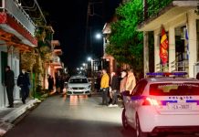 Mataron a toda su familia, pidió ayuda con su hermano muerto en brazo Mataron a toda su familia, pidió ayuda con su hermano muerto en brazo
