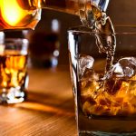 18 personas muertas por el consumo de alcohol adulterado en la India 18 personas muertas por el consumo de alcohol adulterado en la India