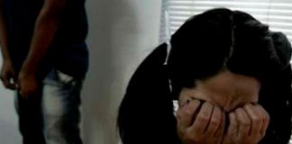 ¡Aterrador! Niña es violada por su abuelo, padre, tío y hermano en la India