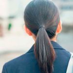 Prohíben en escuelas de Japón "cola de caballo" por excitar a hombres